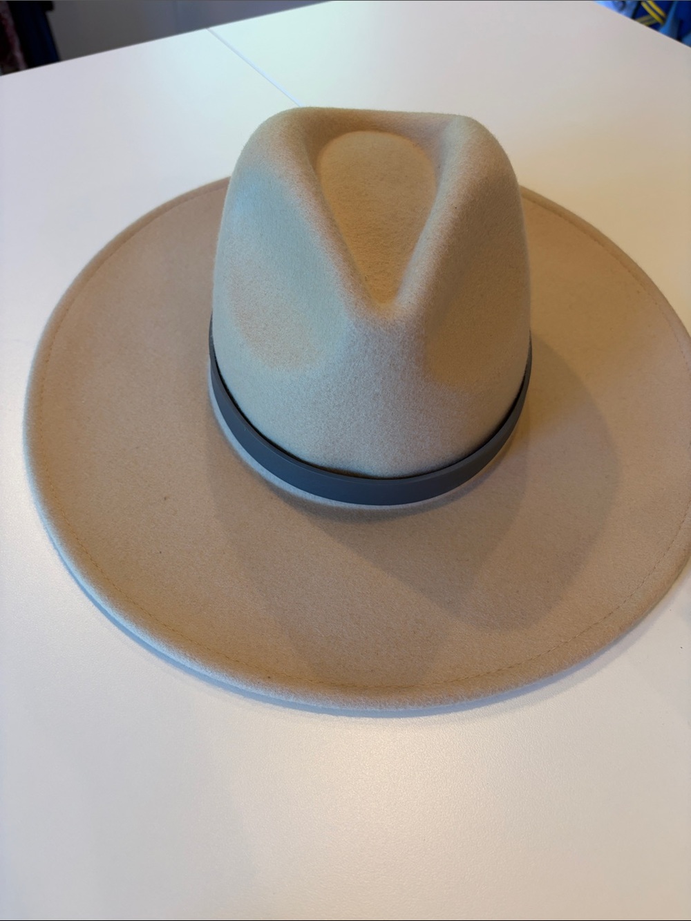 NWT Women’s Wool Wide Brimmed Hat